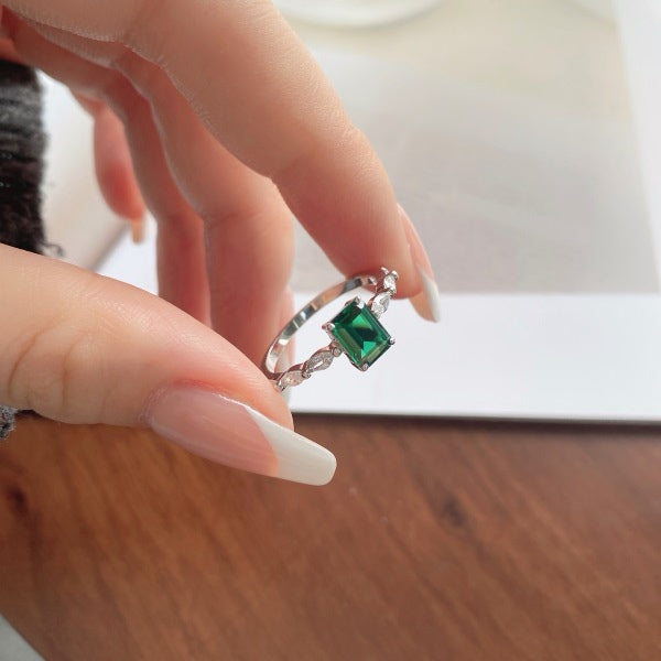 Anillo Esmeralda