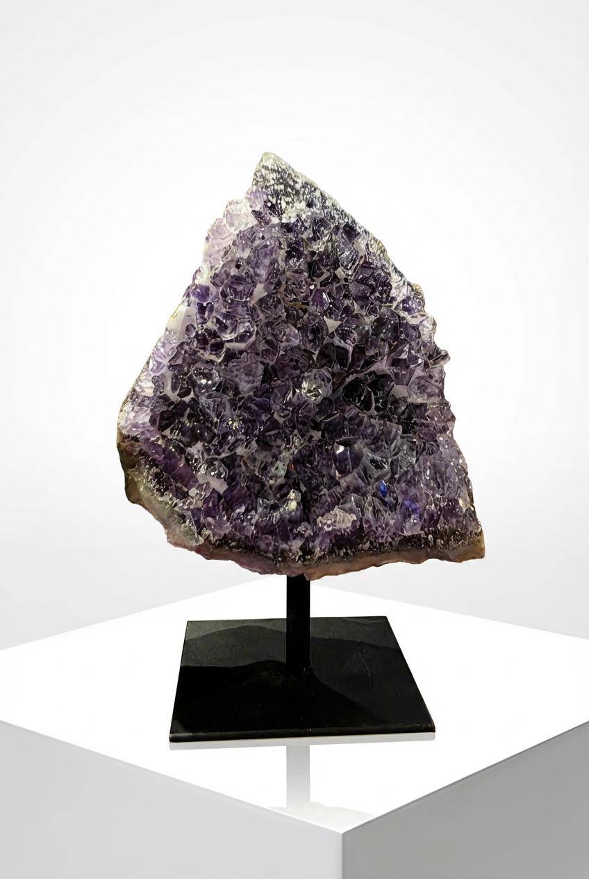 Drusa Amatista con base